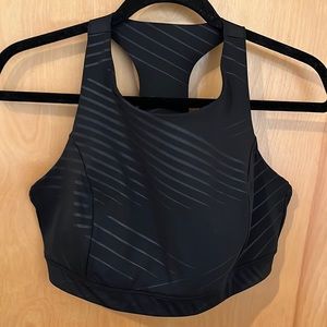Gap Fit high neck sports bra